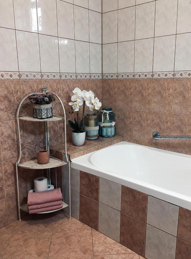 Kara Apartman Székelyudvarhely Kültér fotó