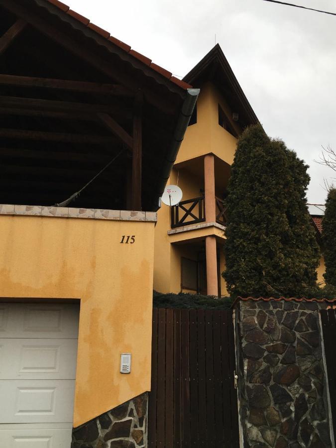 Kara Apartman Székelyudvarhely Kültér fotó