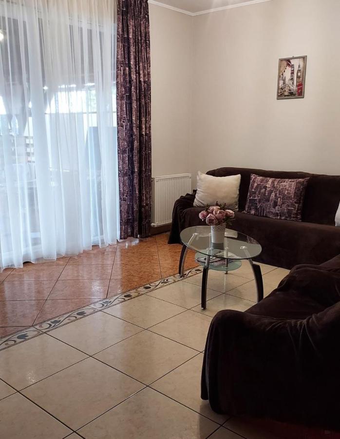 Kara Apartman Székelyudvarhely Kültér fotó
